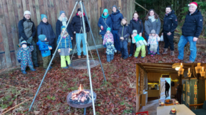 Traditionelles Christbaumschlagen